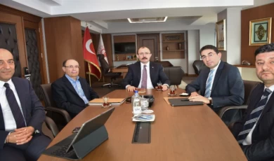 Ticaret Bakanlığı’ndan 4 zincir markete uyarı