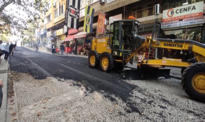 Projeyi tamamlayamayan belediye çareyi asfaltta buldu