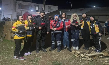 Başkan Satıcı’dan depremzede kadınlara 8 Mart sürprizi