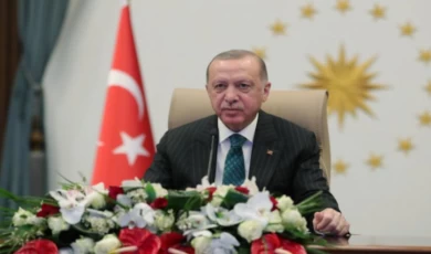 Erdoğan’a da dikkat et, Tayyip ismine de... Elinize, dilinize dursun!