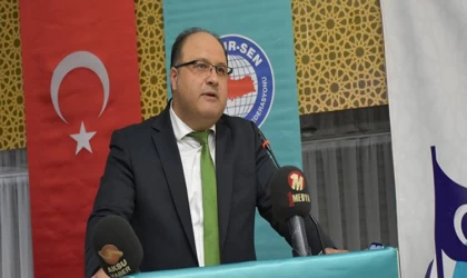 Sağlık çalışanlarımız dün olduğu gibi bugün de, yarın da insanımızın umududur