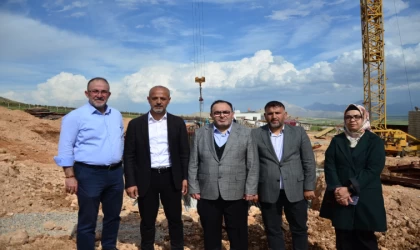 Afşin'de TOKİ konutları yükseliyor