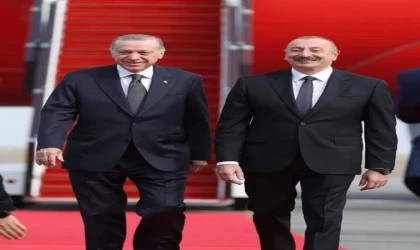 Cumhurbaşkanı Aliyev, Cumhurbaşkanı Erdoğan'ı tebrik etti