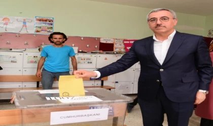 “Seçimin Ülkemiz ve Milletimiz İçin Hayırlı Olmasını Diliyorum”