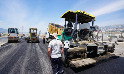 Büyükşehir, Şehrin Ulaşım Ağını Güçlendirmeyi Sürdürüyor