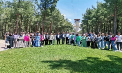 Depremzede öğrenciler heyecan bahçesinde stres sattı 