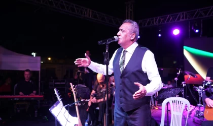 Âşık Veysel, Vefatının 50’nci Yılında Türküleriyle Anıldı