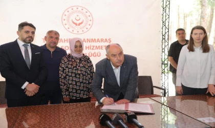 Vali Coşkun Koruyucu Aileler ile Bir Araya Geldi