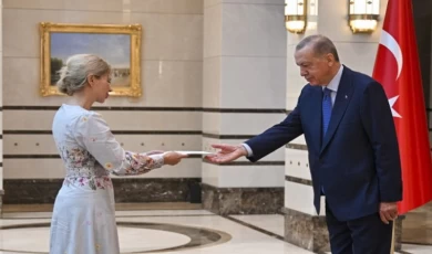 Estonya, İsveç ve İrlanda ’güven’ mektuplarını sundu