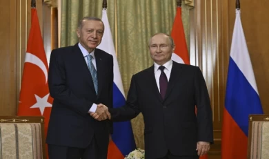 Soçi’de ikili görüşme başladı