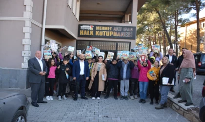 Büyükşehir, Edebiyatseverleri Usta Kalemlerle Buluşturmayı Sürdürüyor