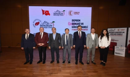 Başkan Güngör, Göksun’da Depreme Karşı Bilgilendirme Paneline Katıldı