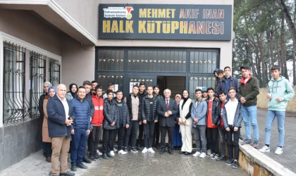 Okurlar, Şehrin Usta Kalemleriyle Bir Araya Geldi