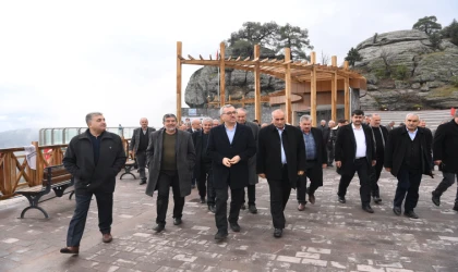 Başkan Güngör, Ali Kayası’nda Önceki Dönem Belde Belediye Başkanlarıyla Buluştu
