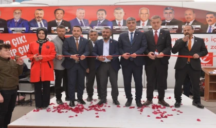 Orta hasarlı bina sorununu da uygun olmayan alan sorununu da biz çözeriz