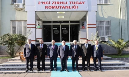 Bakan Güler, İftarda Şehit Aileleri, Gaziler ve Mehmetçikle Buluştu