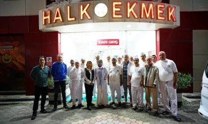 Büyükşehir, Günlük 60 Bin Ekmek ve Unlu Mamulü Vatandaşlara Ulaştırıyor