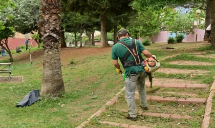 Onikişubat’ta park ve bahçeler yaza hazırlanıyor