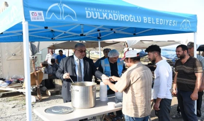 Başkan Akpınar, Kurban Satış Yerini Ziyaret Etti