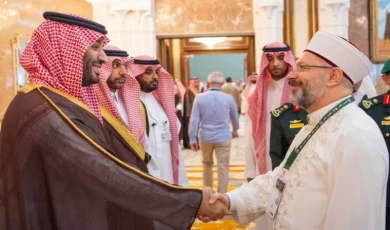 Başkan Erbaş, İslam dünyası Hac Heyetleri Başkan ve Bakanları ile bayramlaştı