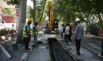 Şehir Merkezinin Yeni Şebeke Hatlarının İmalatı Sürüyor