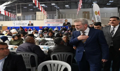 Büyükşehir Türkoğlu’nda Ramazan Sofrası Kurdu, Gönüller Bir Oldu