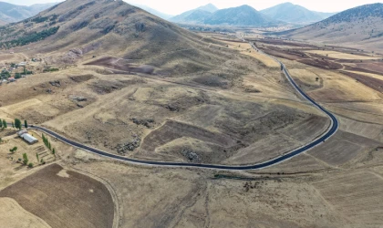 Büyükşehir, Göksun Kırsalını Kayseri’ye Bağlayan Grup Yolunu Yeniledi