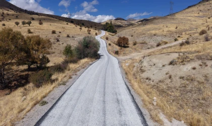 Büyükşehir, Elbistan Kırsalında 11 Kilometrelik Güzergahın Daha Ulaşımını İyileştirdi