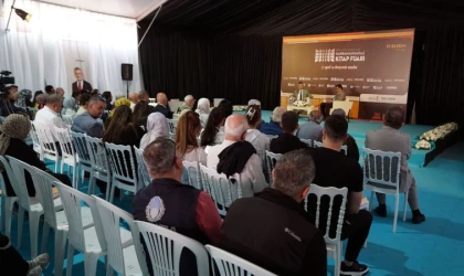 Mehmet Akif Kireçci ile Şiirin ve Edebiyatın Dönüştürücü Gücü Keşfedildi