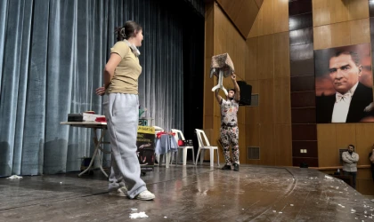 Çocuklar Büyükşehir’in Gösterisiyle Eğlence Dolu Bir Gün Geçirdi