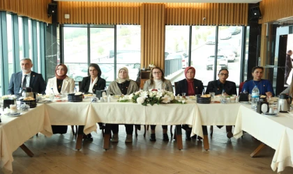 Kadınlar İçin Güvenli Bir Gelecek Amacıyla Kurumlar El Ele