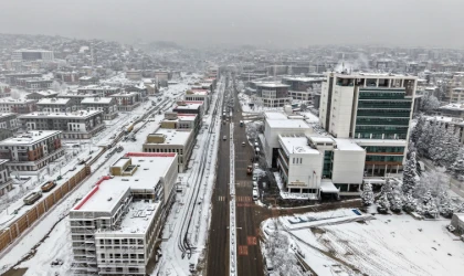 Arterleri Ulaşıma Açık Tutmak İçin Büyükşehir’den Yoğun Mesai