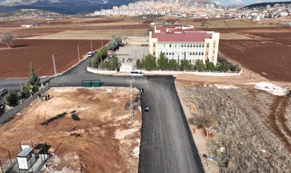 Büyükşehir, Pazarcık’ta Bir Mahallenin Daha Ulaşım Ağını Güçlendiriyor