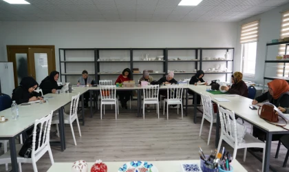 Kadınlar Büyükşehir’in Atölyelerinde Sanatla Hayata Dokunuyor