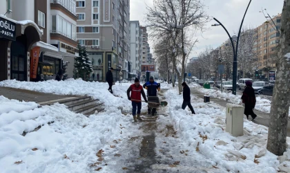 Büyükşehir’den Yaya Güvenliği İçin Kesintisiz Mesai