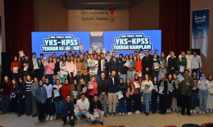 Büyükşehir’in YKS Kampında Türkçe’nin Şifreleri Paylaşıldı