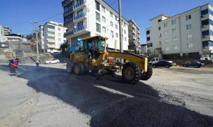Büyükşehir Yol Yenilemelerini Durmaksızın Sürdürüyor