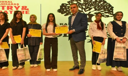 Edebiyatın Başkentinde Kalemler ve Sesler Yarıştı; Dereceye Girenler Ödüllendirildi