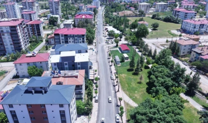 Büyükşehir, Elbistan’ın Caddelerini Yeniliyor