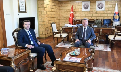 Gençlik Hizmetleri Genel Müdürü Efendioğlu’ndan Rektör Okumuş’a Ziyaret